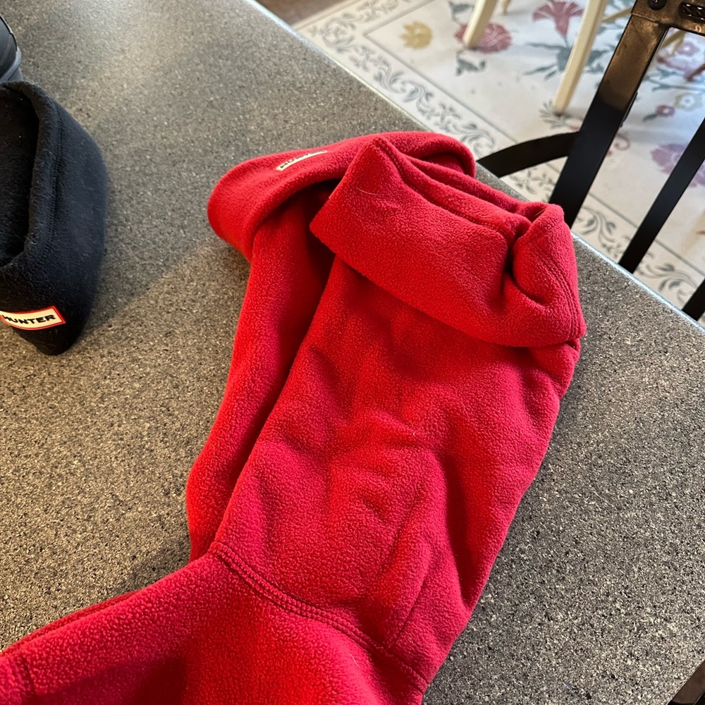 Hunter tall rain boots socks